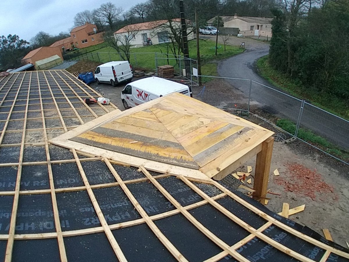 Charpentes bois et carport pour une maison à Saint-Georges-de-Pointindoux — Saint-Georges-de-Pointindoux