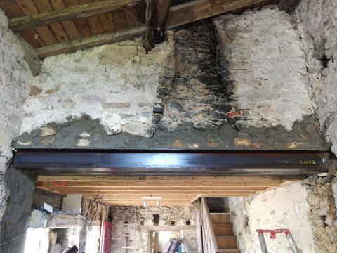 Création d’une ouverture dans un mur porteur en moellons